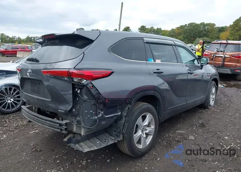 2021 Toyota Highlander L z USA, uszkodzony, nr VIN 5TDCZRBH6MS528171